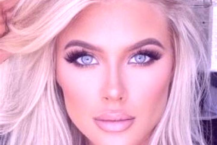 Aurora, 30, a platinum blonde amber-eyed caribbean companion based in Okrouhlice. Offering Domination, OWO, Fetish. Available for incall and outcall, day and...