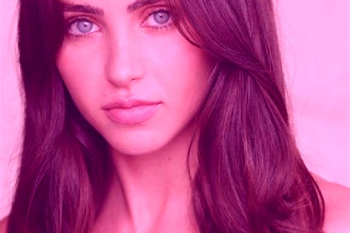 Aurora, 30, a red brown-eyed ebony companion based in Bebra. Offering Deep French Kissing, Overnight, BDSM, Girlfriend Experience. Available for incall and o...