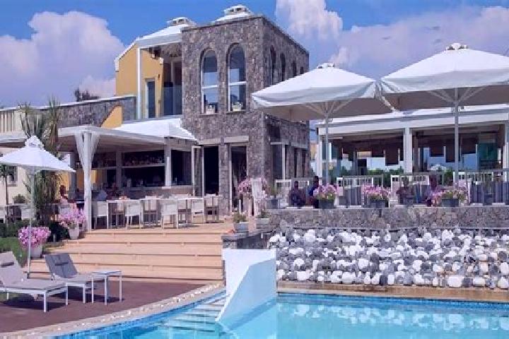 Aurora, 30 — Escort in Almyros, Greece