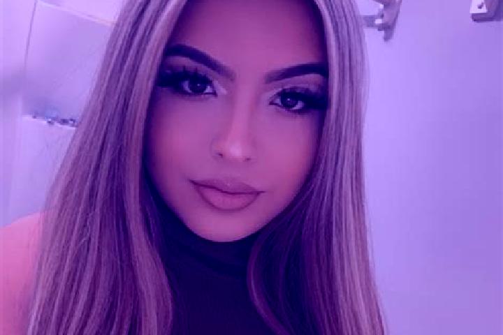 Aurora, 31, a blonde grey-eyed latina companion based in Stanesti-Lunca. Offering GFE, Roleplay, Travel Companion, Party Girl. Available for incall and outca...
