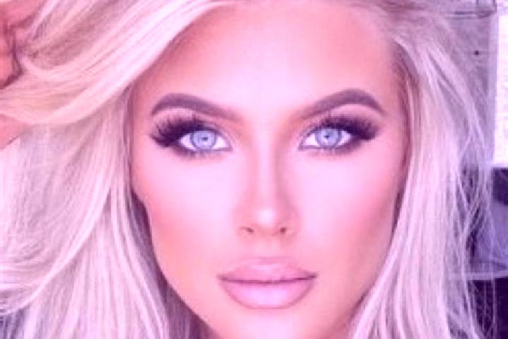 Aurora, 31, a platinum blonde green-eyed asian companion based in Mengka. Offering A-Level, Striptease, Massage, 69. Available for incall and outcall, overni...