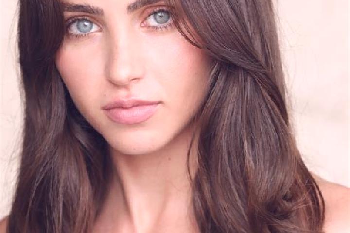 Aurora, 32, a brunette brown-eyed latina companion based in Hlubos. Offering Tantra, Deep French Kissing, Fetish, Party Girl, Dinner Date. Available for inca...
