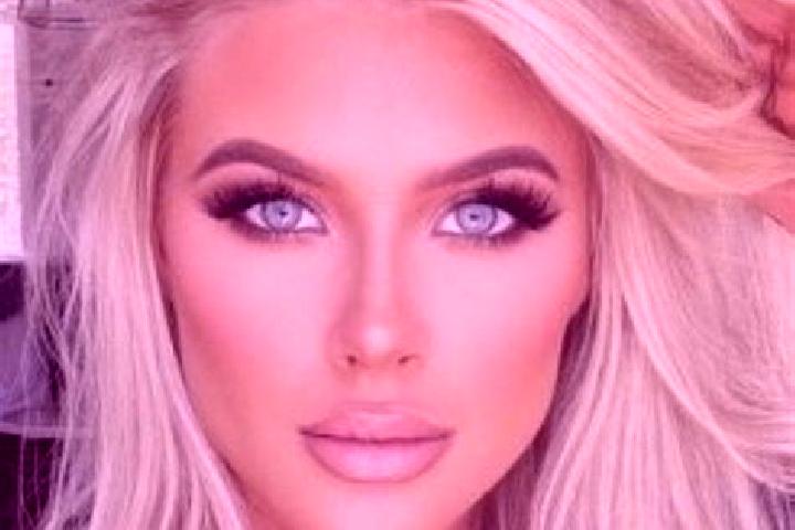 Aurora, 32, a platinum blonde hazel-eyed indian companion based in Tagliolo Monferrato. Offering Roleplay, Striptease, CIM. Available for incall and outcall,...