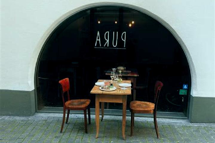 Aurora, 32 — Escort in Pura, Switzerland