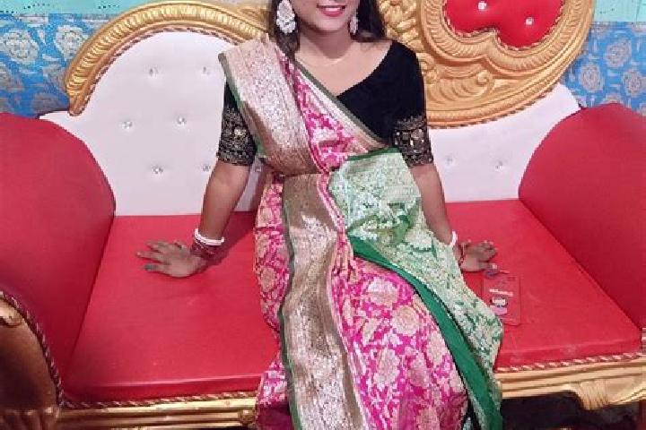 Aurora, 33 — Escort in Kamalpur, India