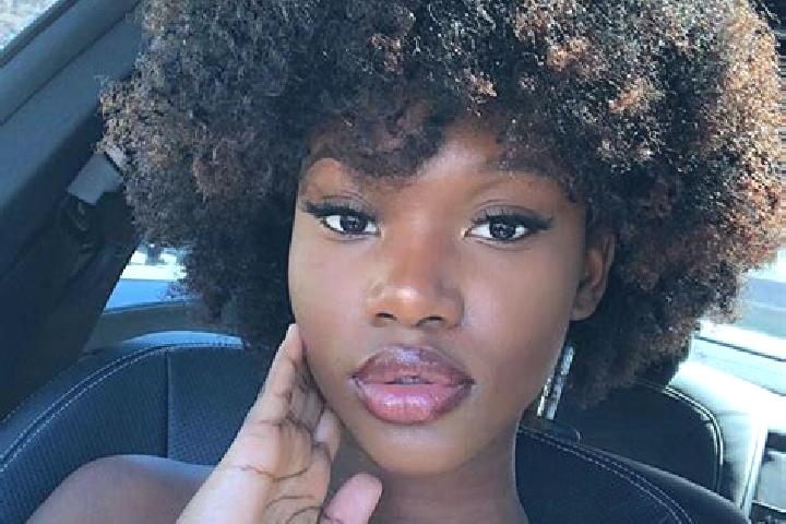 Aurora, 34, a black dark-eyed ebony companion based in Katanda. Offering Travel Companion, Dinner Date, Party Girl, OWO, Massage. Available for incall and ou...