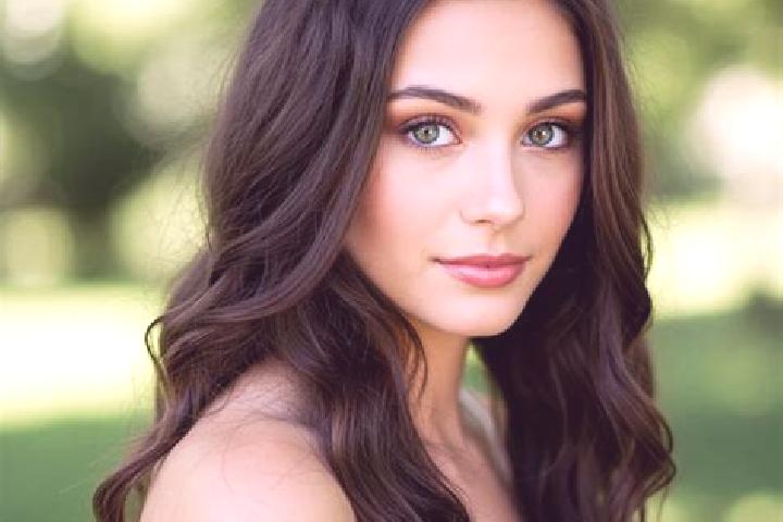 Aurora, 34, a brunette hazel-eyed mixed companion based in Tuol Tumpung. Offering Deep French Kissing, Overnight, Roleplay. Available for incall and outcall,...