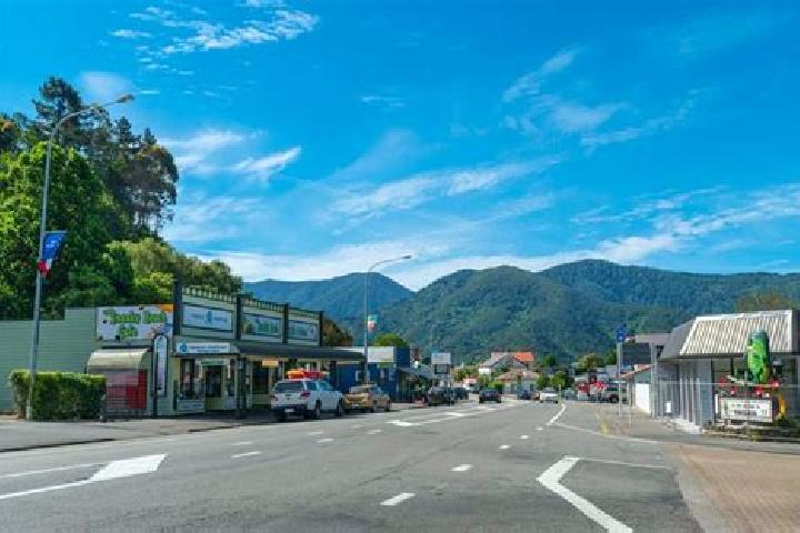 Aurora, 34 — Escort in Narrow Neck, New Zealand