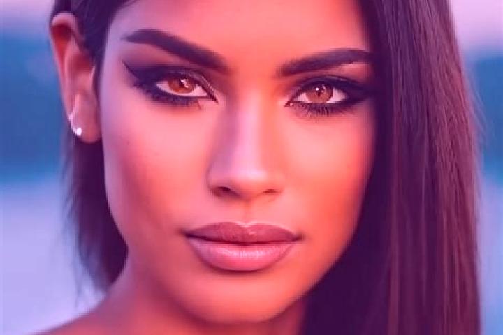 Aurora, 35, a black dark-eyed latina companion based in Margno. Offering Prostate Massage, Roleplay, Party Girl. Available for incall and outcall, day and ev...