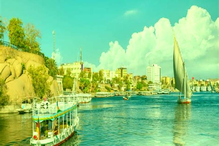 Aurora, 35 — Escort in Basyun, Egypt