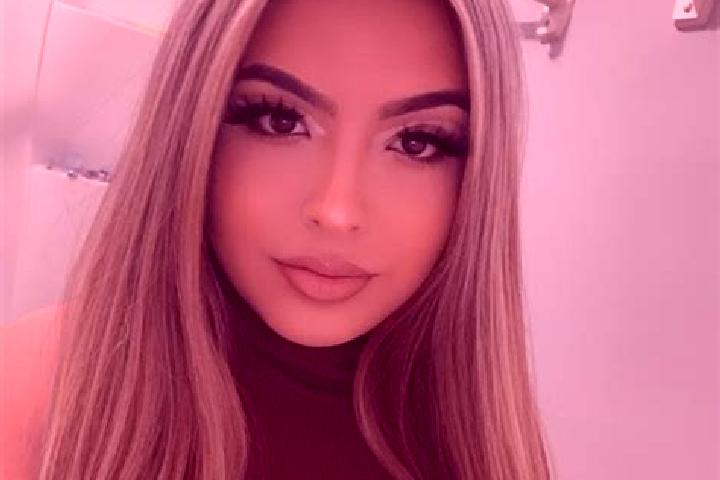 Aurora, 36, a blonde dark-eyed latina companion based in Sarapul. Offering Couples, Fetish, Erotic Massage, Roleplay. Available for incall and outcall, day a...