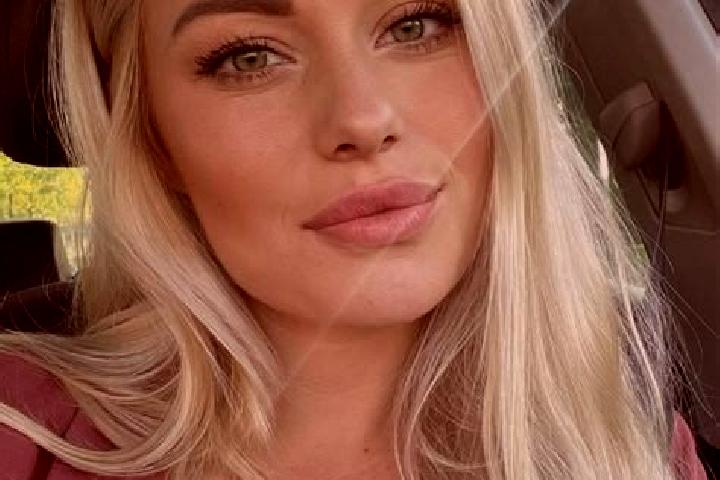 Aurora, 36, a blonde hazel-eyed ebony companion based in Gudurica. Offering Travel Companion, Domination, OWO, Tantra. Available for incall and outcall, day ...