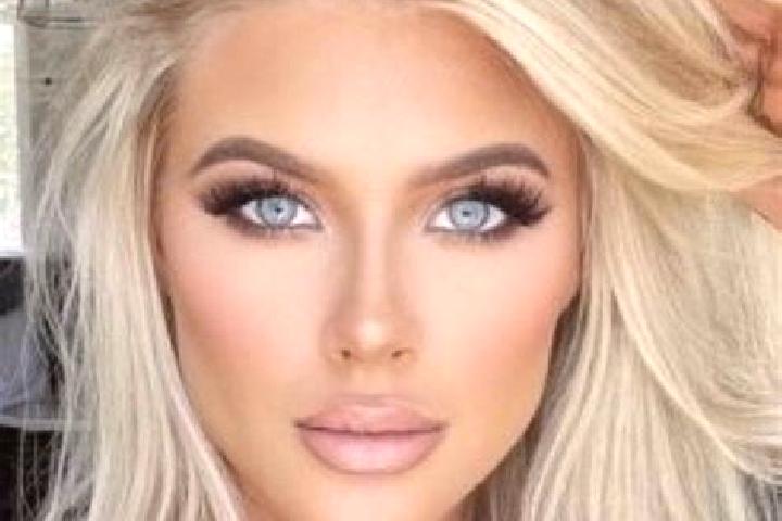 Aurora, 36, a platinum blonde green-eyed indian companion based in Pacaraos. Offering Girlfriend Experience, Travel Companion, Fetish, Dinner Date, A-Level. ...