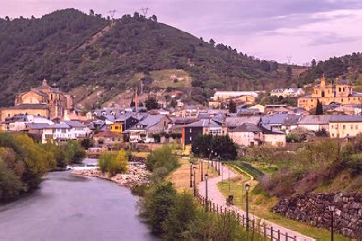 Aurora, 36 — Escort in Berlanga del Bierzo, Spain
