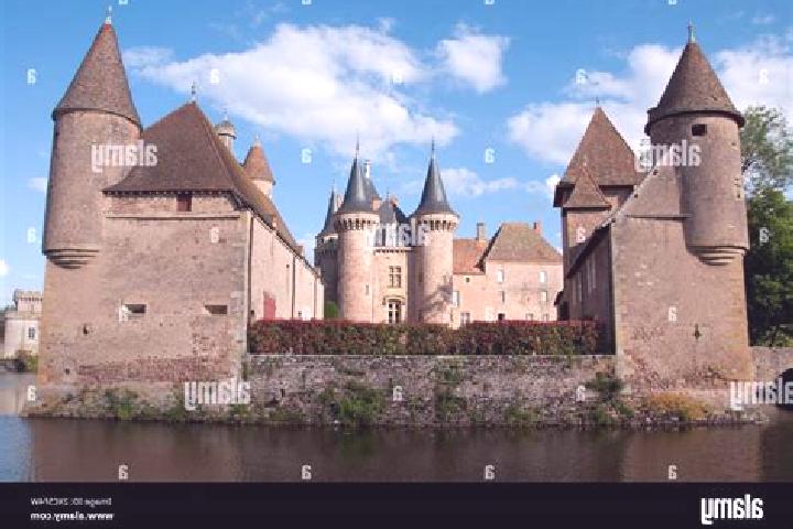 Aurora, 36 — Escort in La Clayette, France