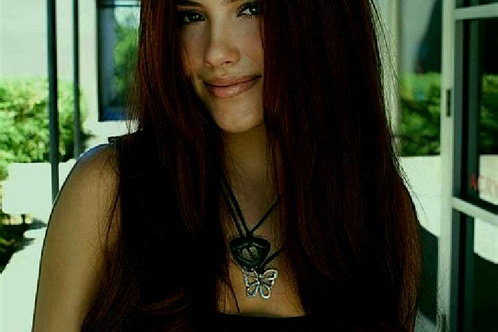 Aurora, 37, a auburn dark-eyed mediterranean companion based in Lazy Acres. Offering Travel Companion, CIM, Party Girl, Massage. Available for incall and out...