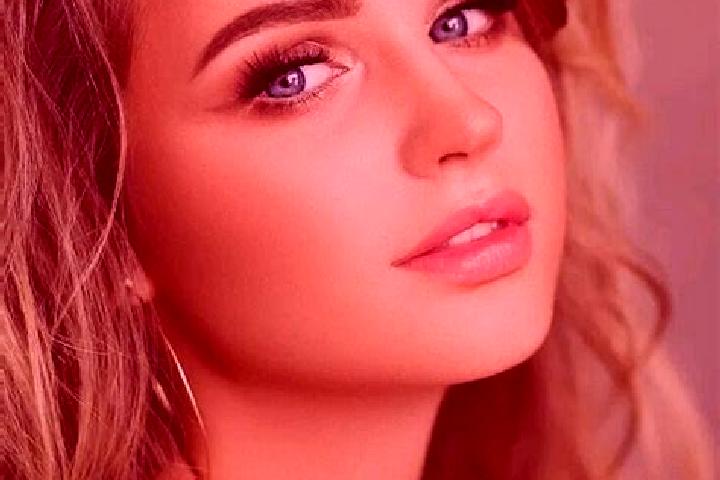 Aurora, 37, a dark blonde blue-eyed asian companion based in San Roque. Offering Couples, Party Girl, OWO, BDSM. Available for incall and outcall, overnight ...