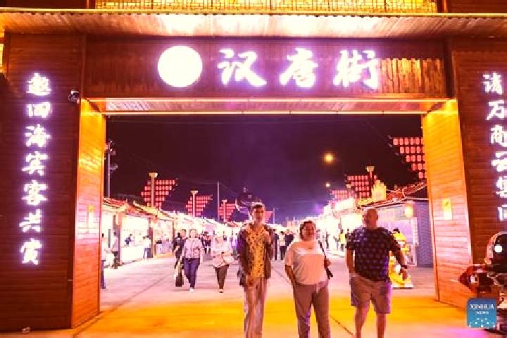 Aurora, 37 — Escort in Hunchun, China