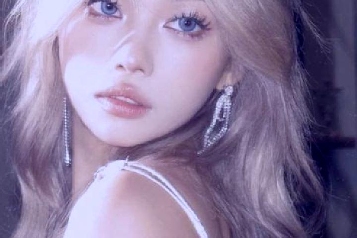 Aurora, 38, a blonde amber-eyed asian companion based in Ying ebu. Offering GFE, Domination, A-Level, Striptease, OWO. Available for incall and outcall, over...