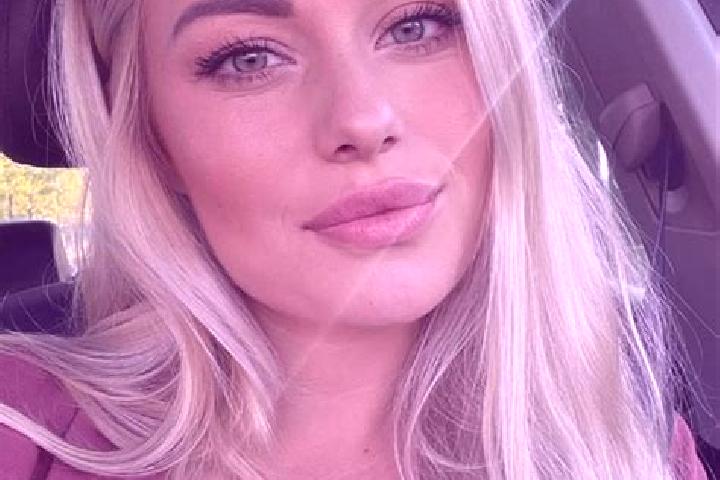 Aurora, 38, a blonde hazel-eyed slavic companion based in Schiltern. Offering Girlfriend Experience, Couples, Domination. Available for incall and outcall, d...