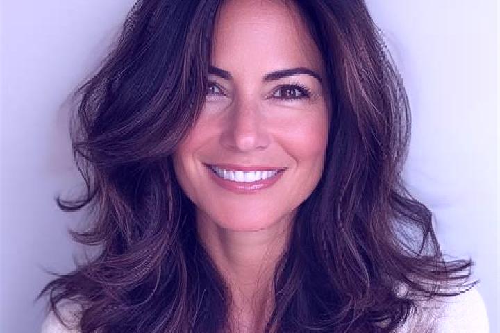 Aurora, 38, a brunette brown-eyed middle eastern companion based in West Valley. Offering Erotic Massage, Travel Companion, Roleplay, 69. Available for incal...