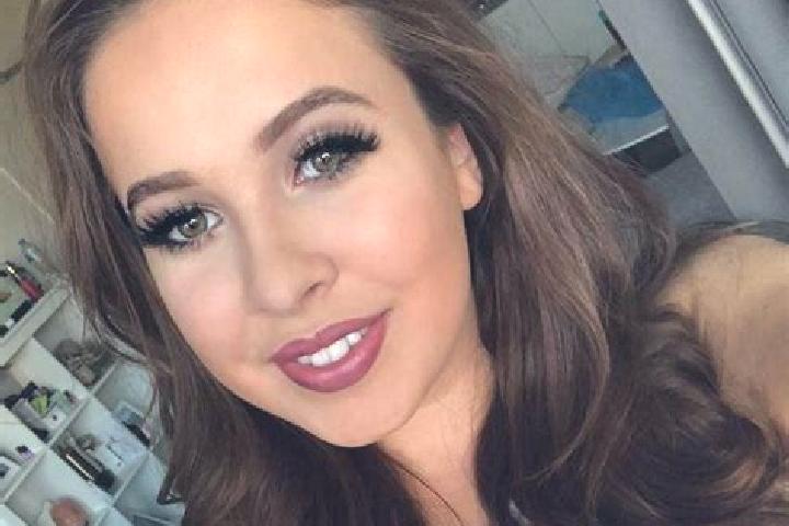 Aurora, 38, a red brown-eyed european companion based in Verkhotur ye. Offering Dinner Date, Striptease, Erotic Massage. Available for incall and outcall, da...