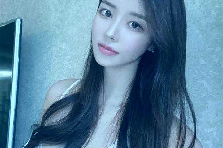 Aurora, 38 — Escort in Byeonggok, South Korea