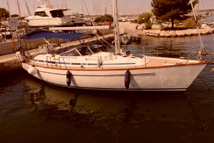 Aurora, 38 — Escort in Entremont, France