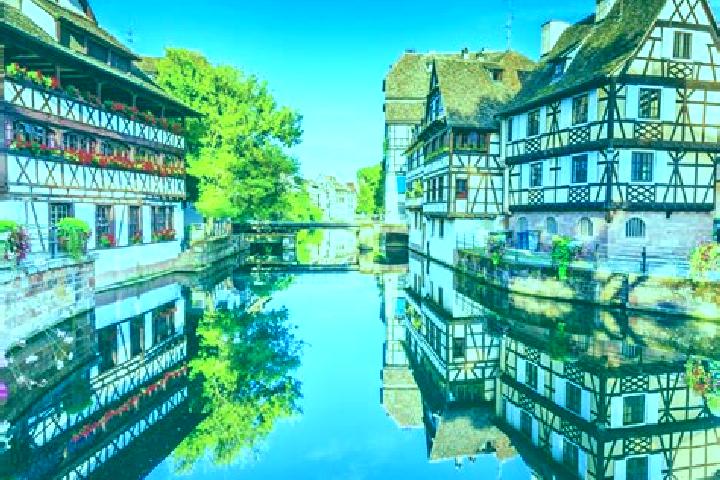 Aurora, 39 — Escort in Landerneau, France