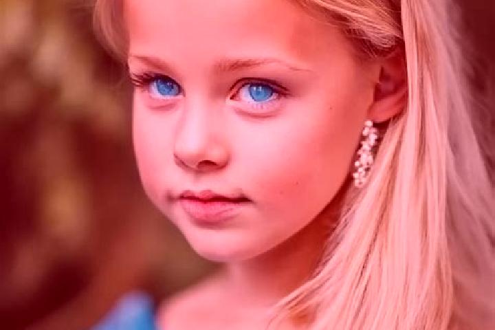 Ava, 20, a blonde blue-eyed middle eastern companion based in La Ercina. Offering CIM, A-Level, Fetish, Travel Companion, BDSM. Available for incall and outc...