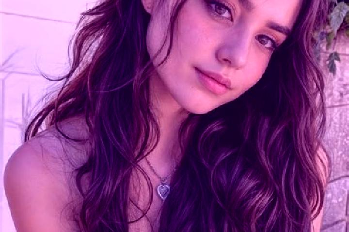 Ava, 20, a red hazel-eyed european companion based in Monte San Savino. Offering OWO, Party Girl, 69. Available for incall and outcall, overnight bookings av...