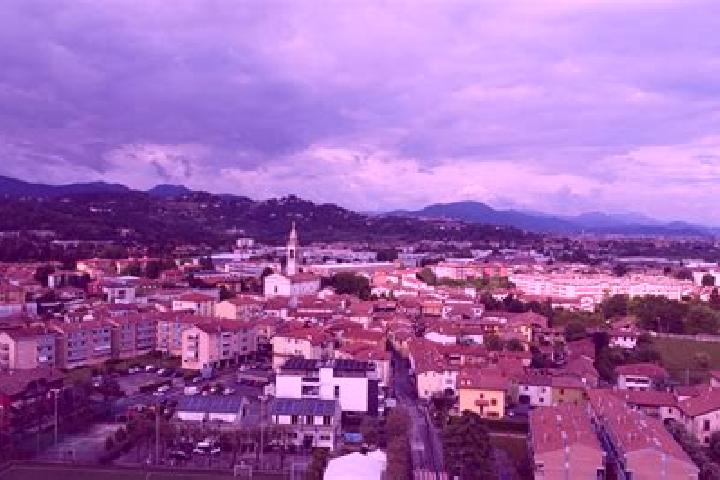 Ava, 20 — Escort in Osio Sotto, Italy