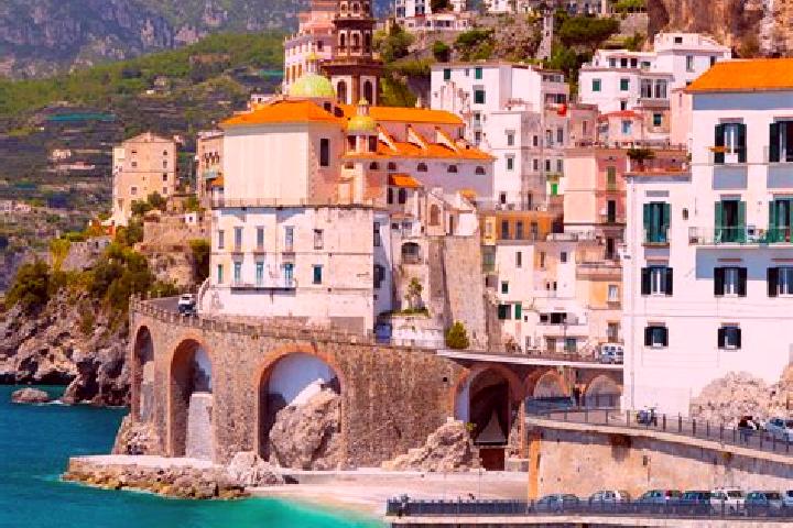 Ava, 20 — Escort in Vada, Italy