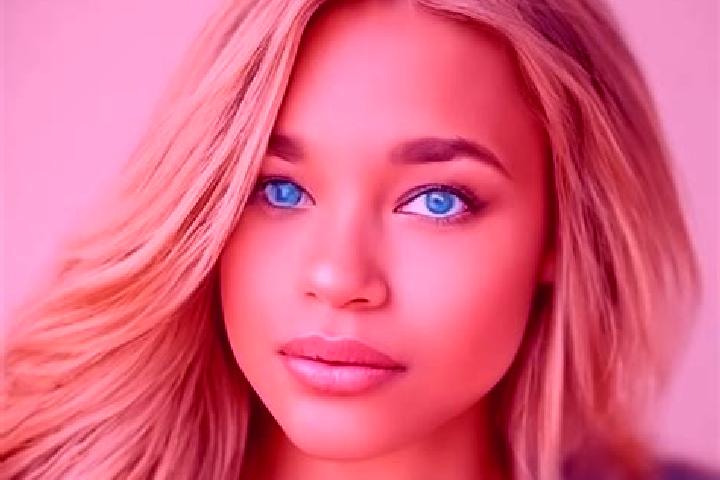 Ava, 21, a dark blonde blue-eyed latina companion based in Baopukang. Offering Domination, OWO, Duos. Available for incall and outcall, day and evening dates.