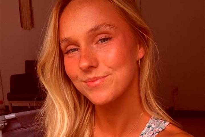 Ava, 21 — Escort in Pikeville, United States