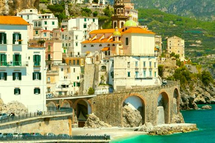 Ava, 21 — Escort in Pressano, Italy