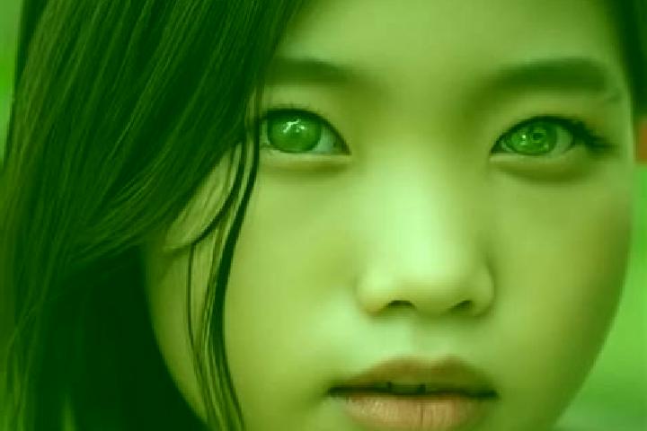Ava, 22, a red green-eyed asian companion based in Thanh Khe. Offering Striptease, 69, Party Girl, Roleplay. Available for incall and outcall, day and evenin...