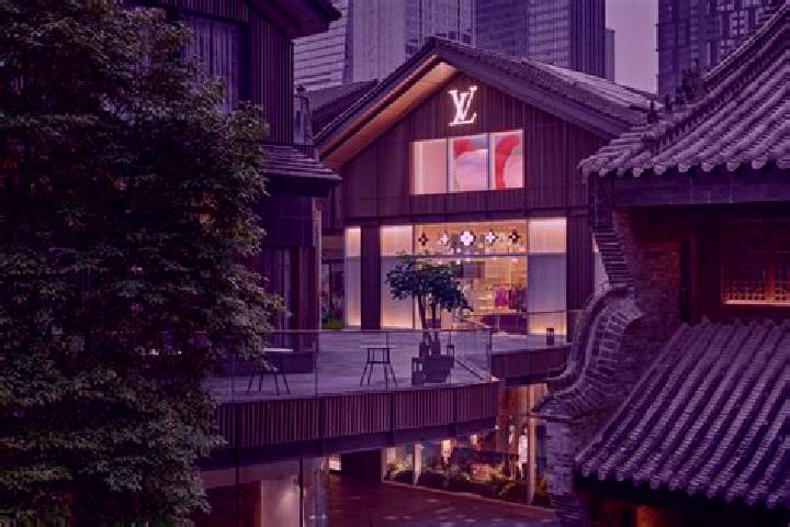 Ava, 22 — Escort in Nanchuan, China