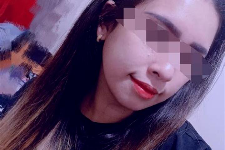 Ava, 23, a red grey-eyed indian companion based in Kampung Tebong. Offering Fetish, Massage, Striptease, BDSM, GFE. Available for incall and outcall, overnig...