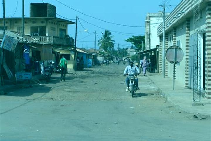 Ava, 23 — Escort in Mango, Togo