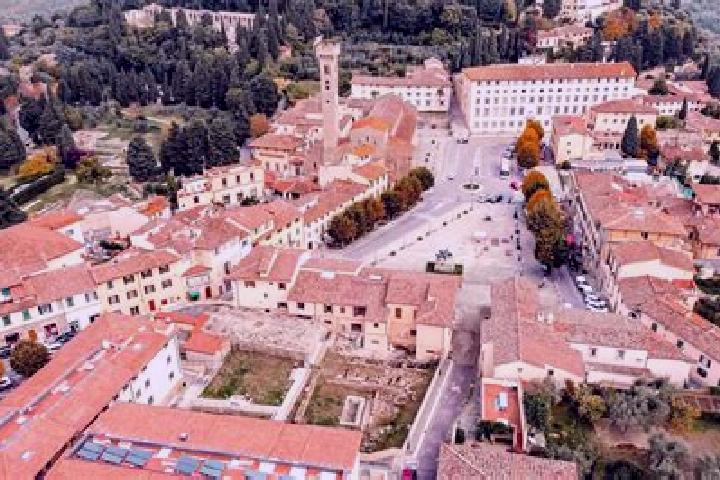 Ava, 23 — Escort in Pian di Mugnone, Italy