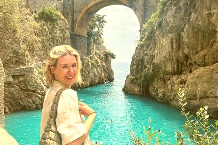 Ava, 23 — Escort in Praiano, Italy