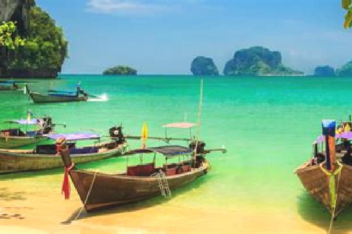 Ava, 23 — Escort in Sapphaya, Thailand