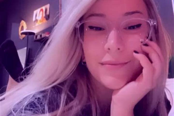 Ava, 24, a blonde grey-eyed ebony companion based in Maji Mazuri. Offering BDSM, Overnight, Striptease, Couples, Erotic Massage. Available for incall and out...