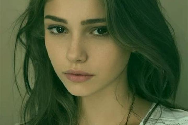 Ava, 24, a chestnut hazel-eyed slavic companion based in Pavshyno. Offering Couples, Massage, 69, Party Girl. Available for incall and outcall, overnight boo...