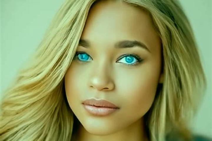 Ava, 24, a dark blonde blue-eyed latina companion based in Giubega. Offering Domination, Roleplay, Duos. Available for incall and outcall, overnight bookings...