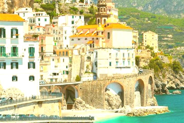 Ava, 24 — Escort in Secondigliano, Italy