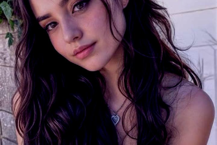 Ava, 25, a black hazel-eyed caribbean companion based in Budagovo. Offering Deep French Kissing, BDSM, GFE, A-Level, Travel Companion. Available for incall a...