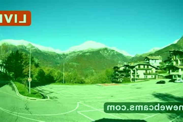 Ava, 25 — Escort in Oltre Il Colle, Italy