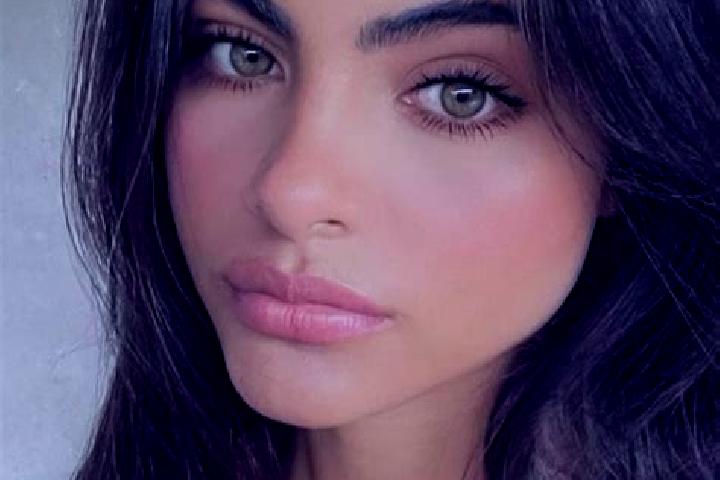 Ava, 26, a chestnut green-eyed indian companion based in Denkanikota. Offering Fetish, Overnight, Tantra. Available for incall and outcall, day and evening d...